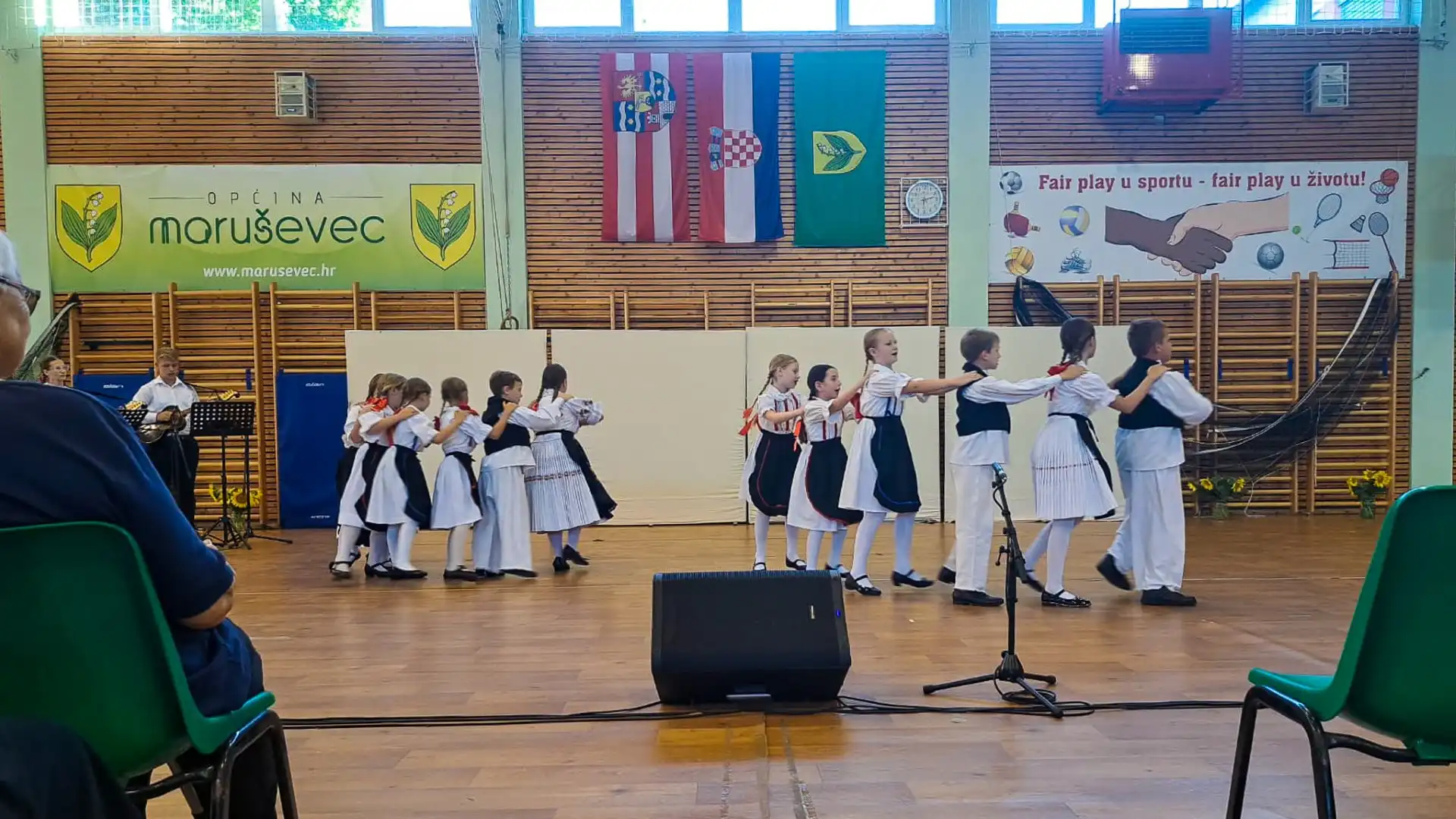 060724-dum-marusevec-011 (Large) 060724-dum-marusevec-011 (Large)