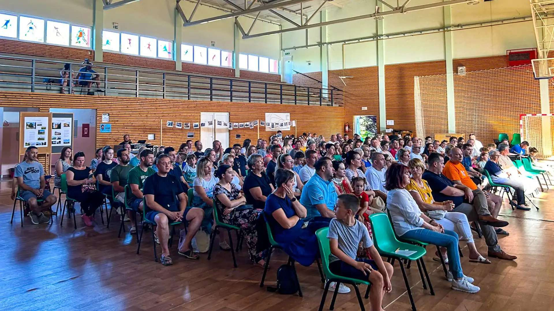 060724-dum-marusevec-04 (Large) 060724-dum-marusevec-04 (Large)