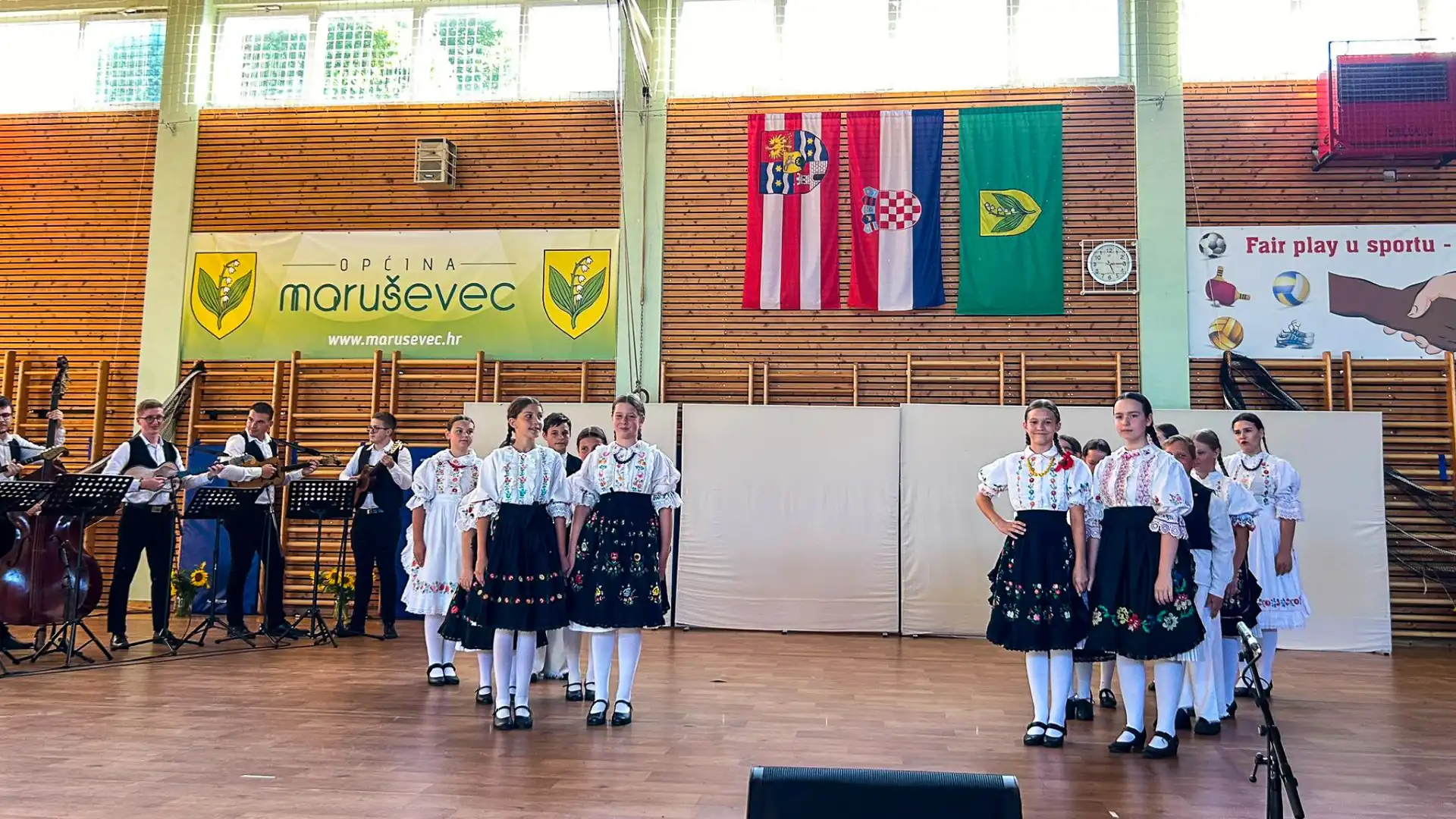 060724-dum-marusevec-05 (Large) 060724-dum-marusevec-05 (Large)