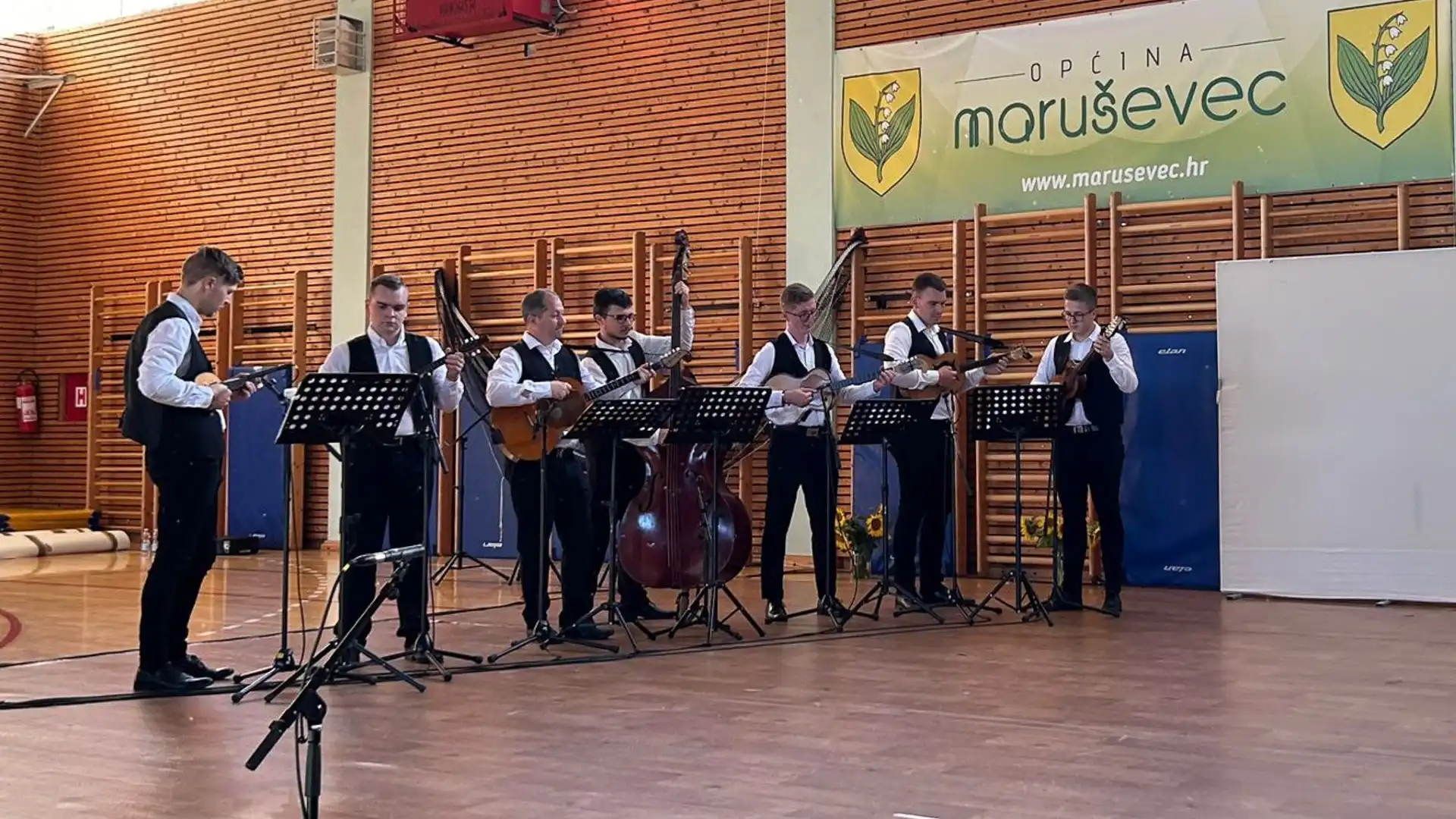 060724-dum-marusevec-07 (Large) 060724-dum-marusevec-07 (Large)