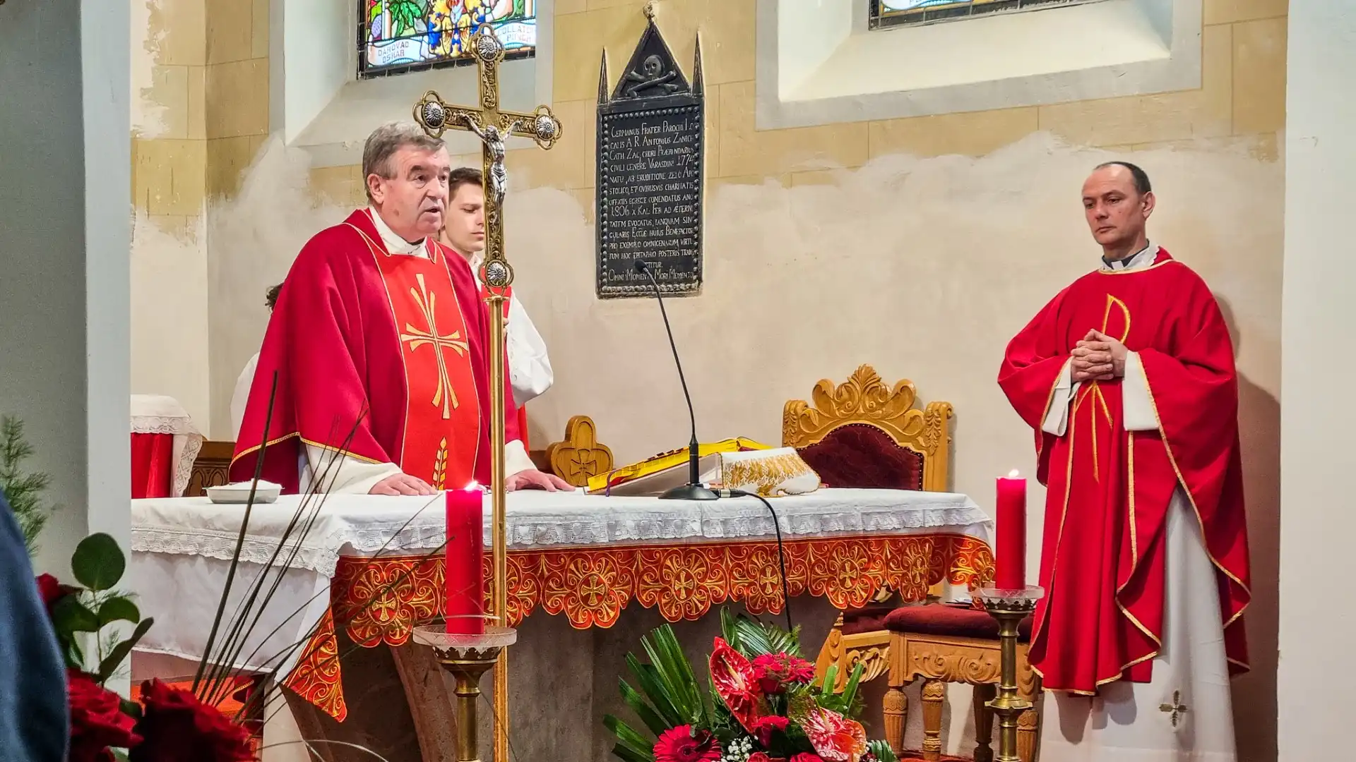 110524-sveta-potvrda-03 (Custom) 110524-sveta-potvrda-03 (Custom)