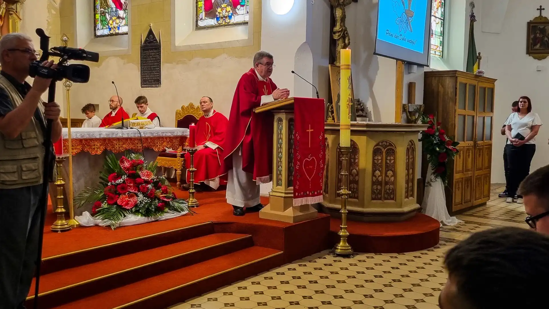 110524-sveta-potvrda-04 (Custom) 110524-sveta-potvrda-04 (Custom)