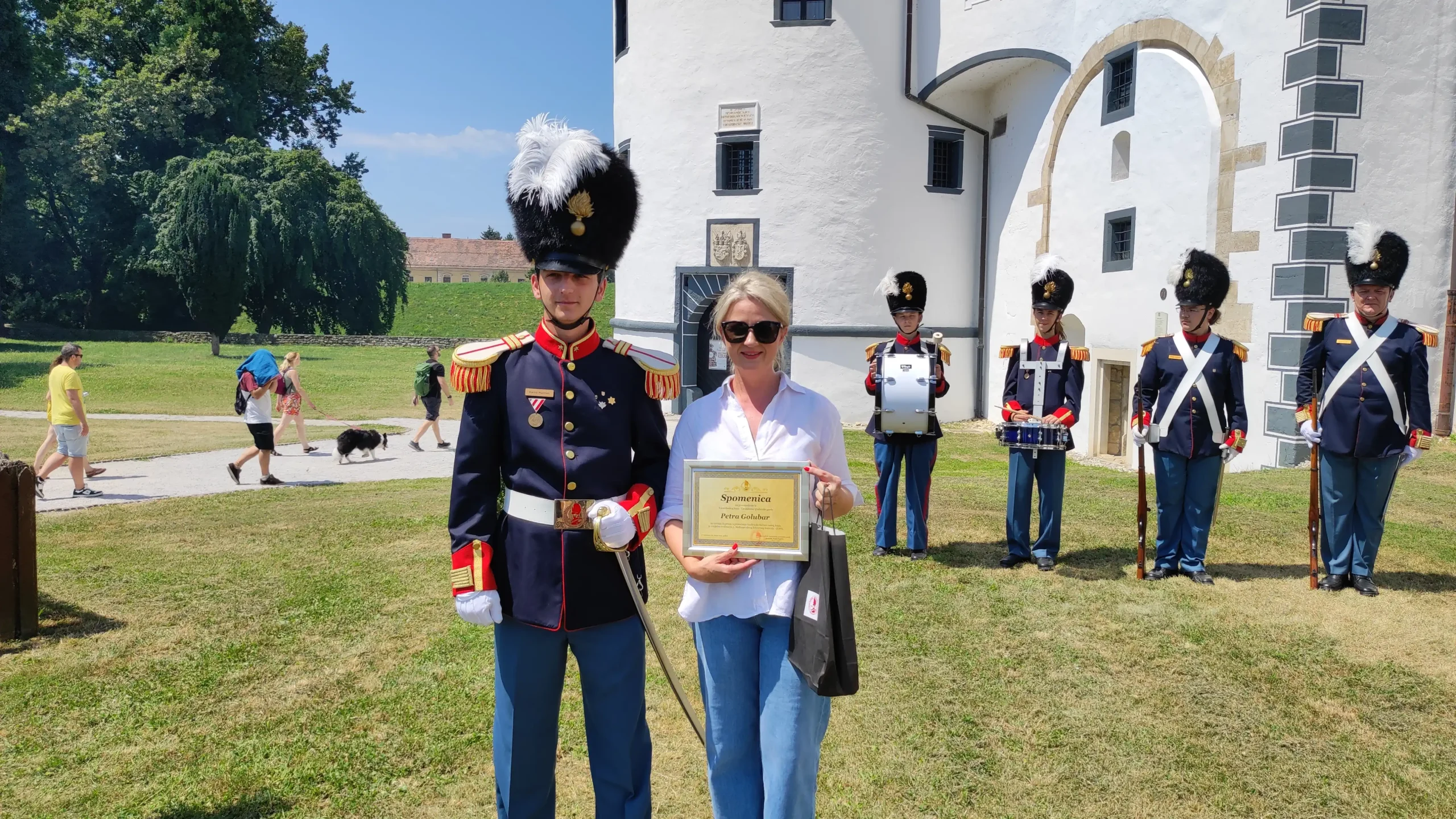 1720890085715 1720890085715