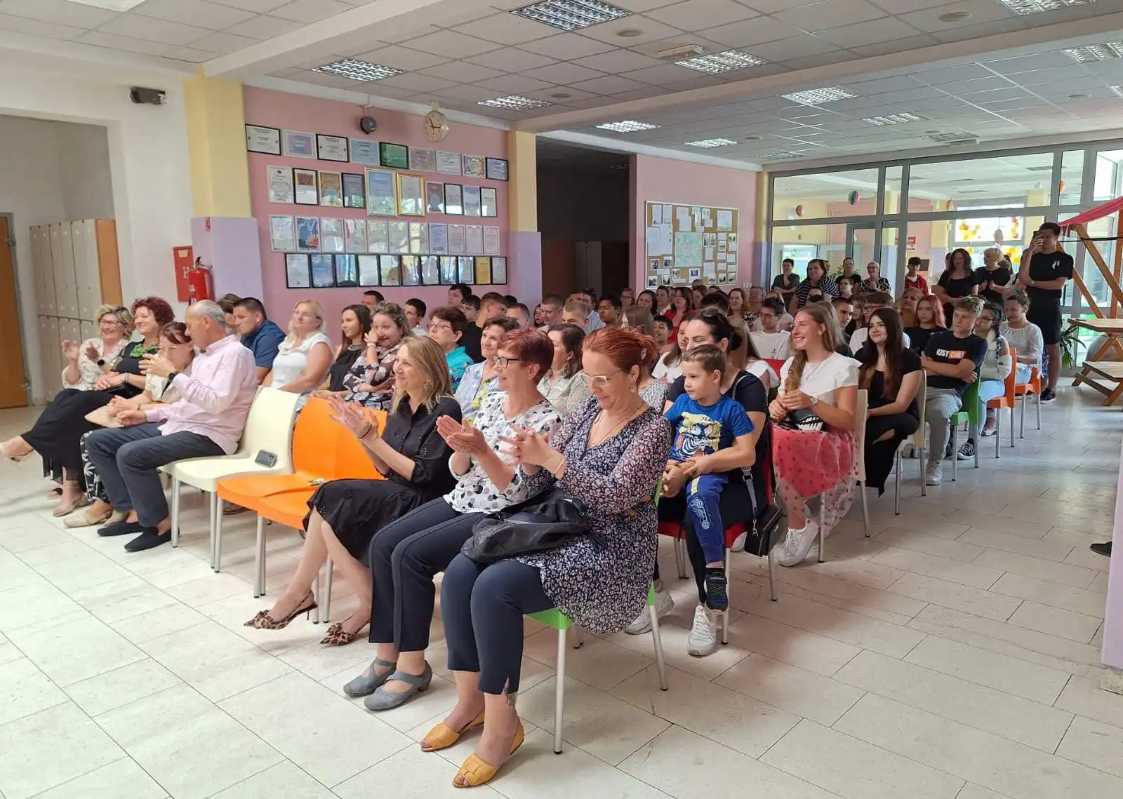 449705483_970305471554594_6862974817109559068_n