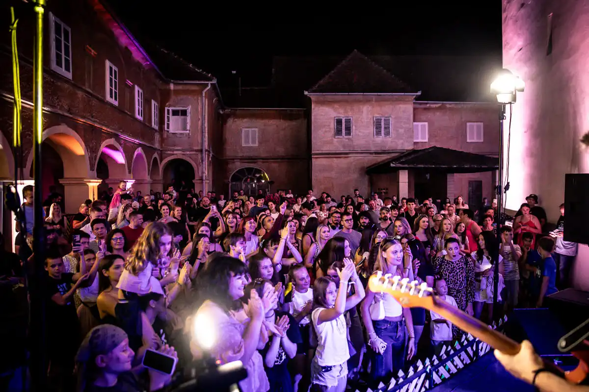 454855825_905850091589172_1864471980903983235_n