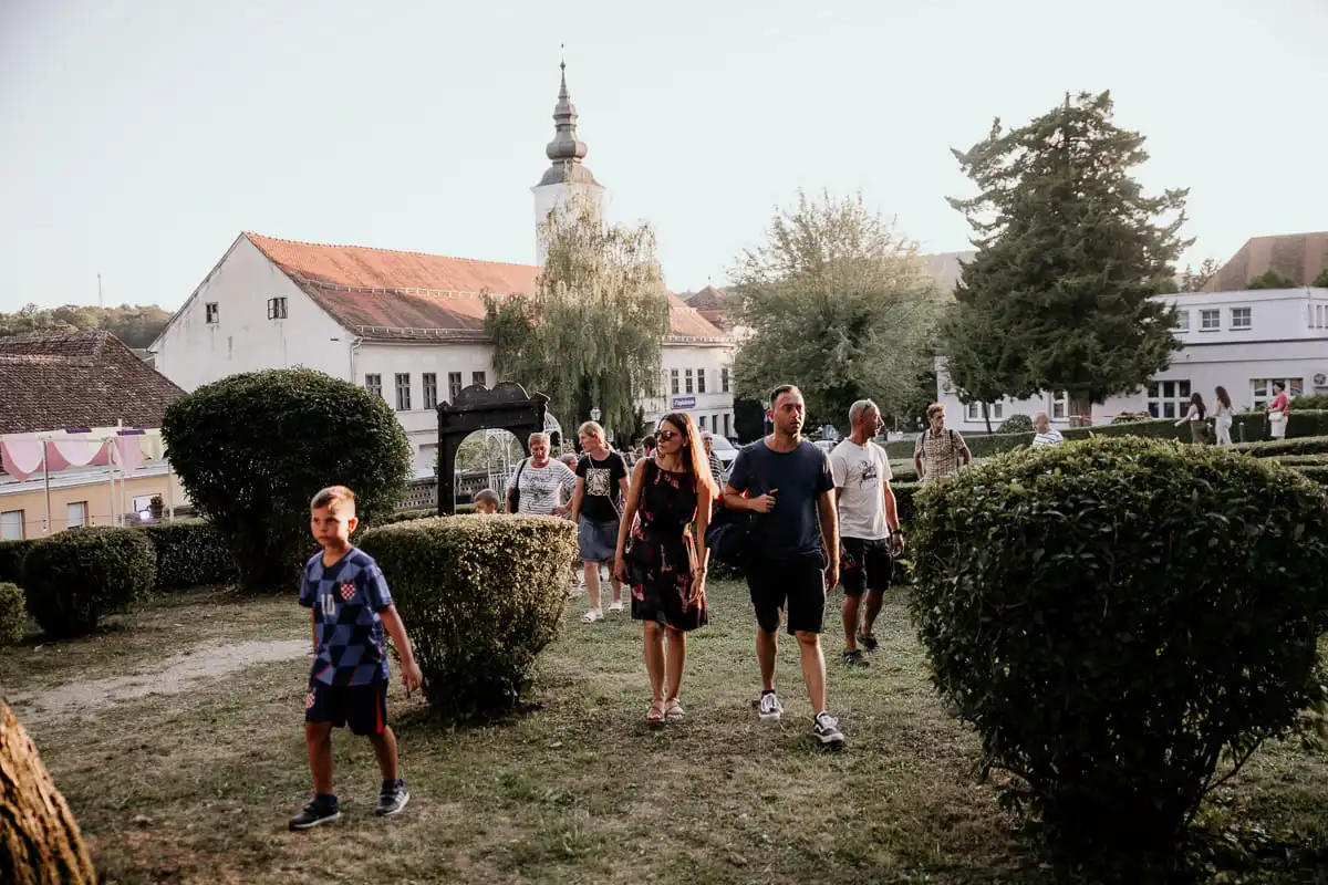 455034062_906520558188792_7307842792162590727_n