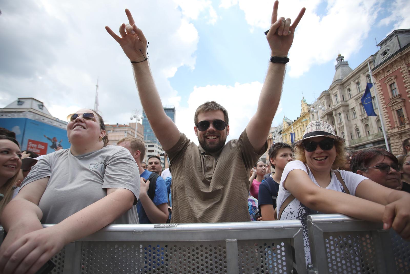 Zagreb: Trg je spreman za doček Babay Lasagne Zagreb: Trg je spreman za doček Babay Lasagne
