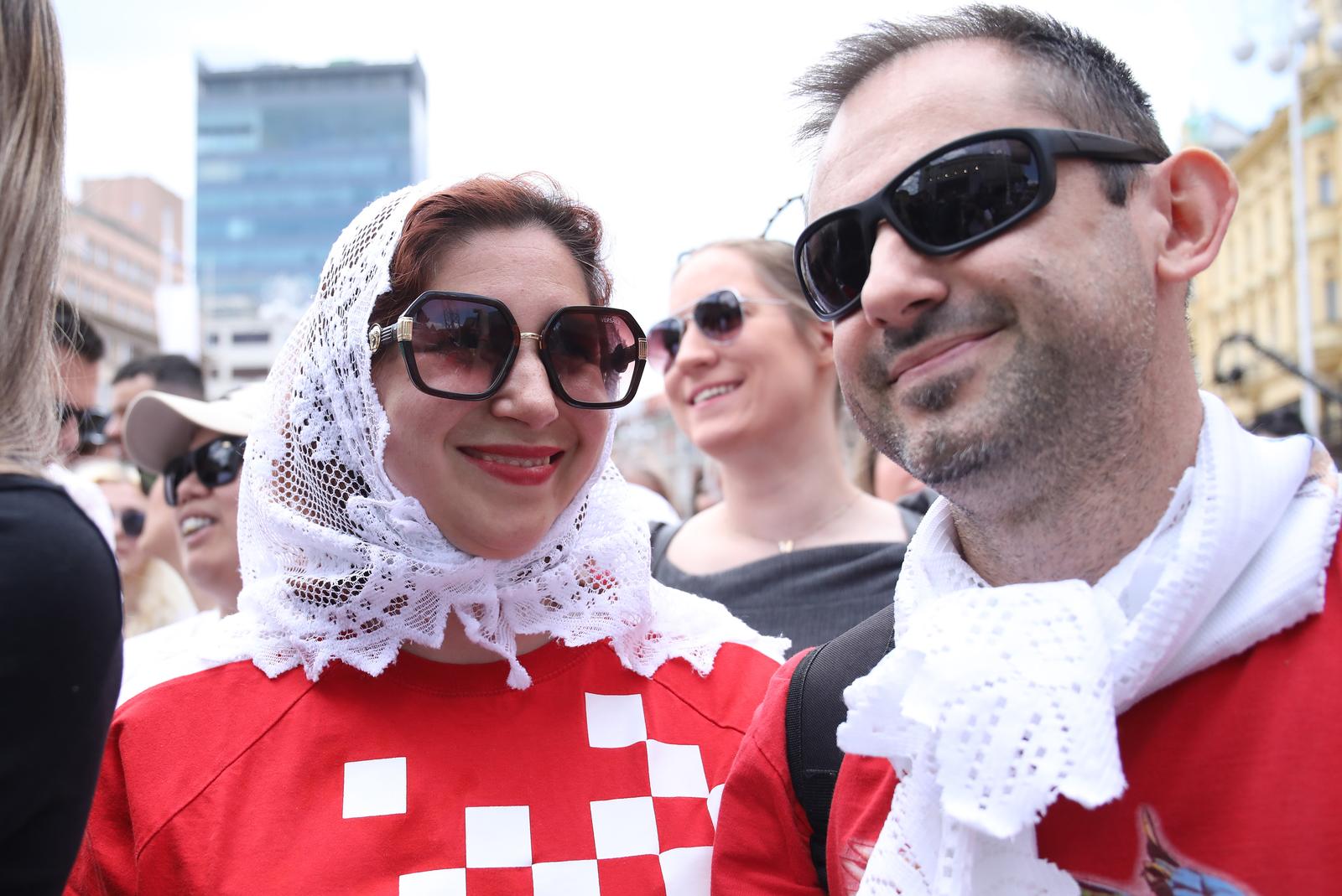 Zagreb: Trg je spreman za doček Babay Lasagne Zagreb: Trg je spreman za doček Babay Lasagne