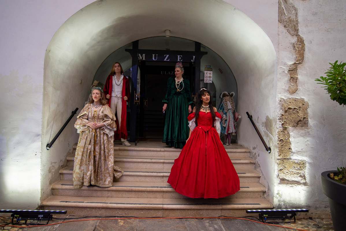 Kookabee X (11) Kookabee X (11)