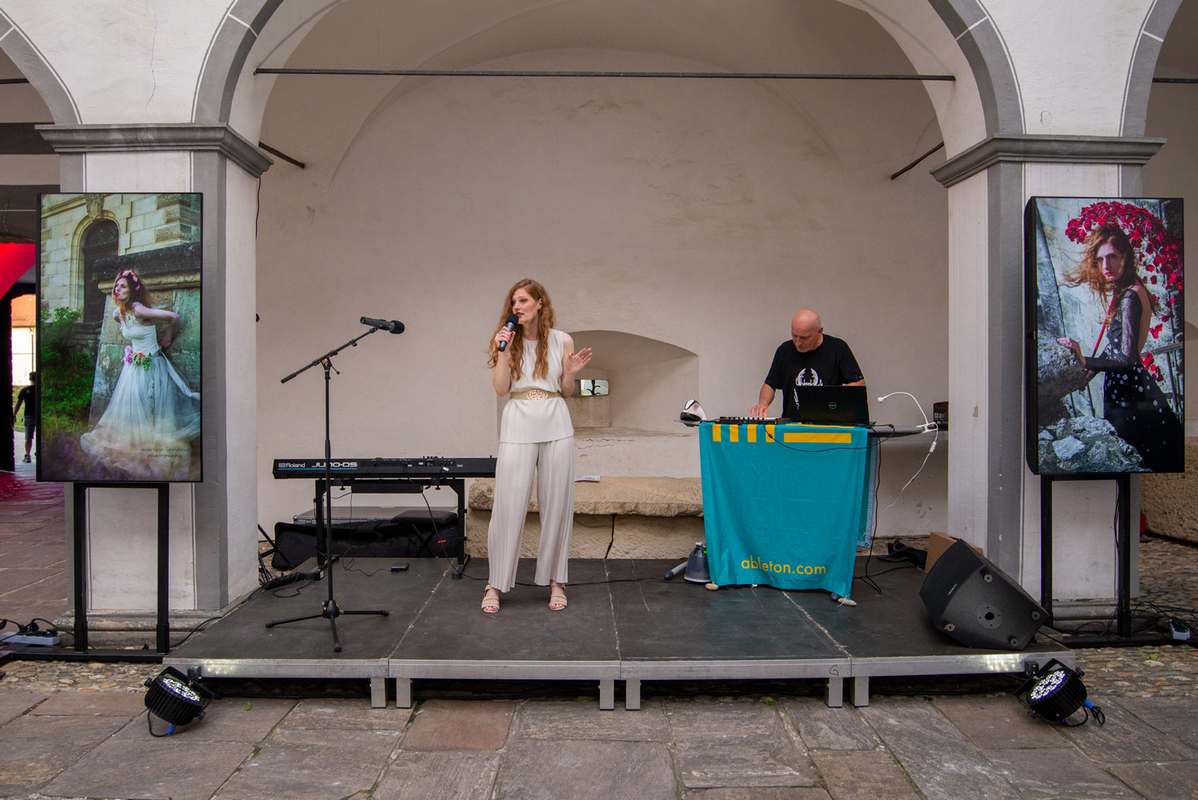 Kookabee X (3) Kookabee X (3)