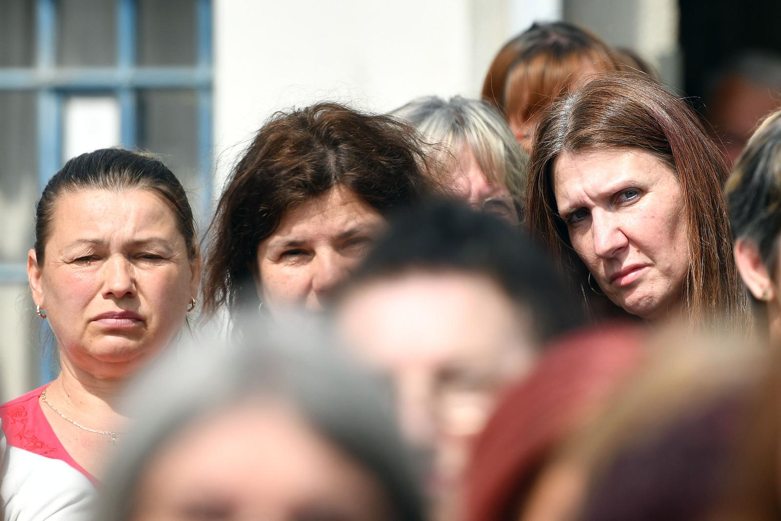 Varaždin: Konferencija za medije o štrajku radnika Varteksa Varaždin: Konferencija za medije o štrajku radnika Varteksa