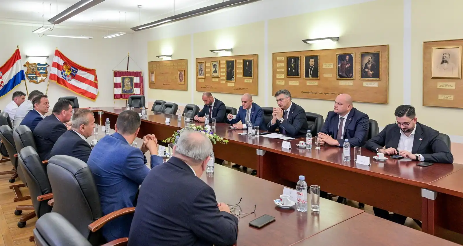 Premijer_Plenkovic_sastanak (37)