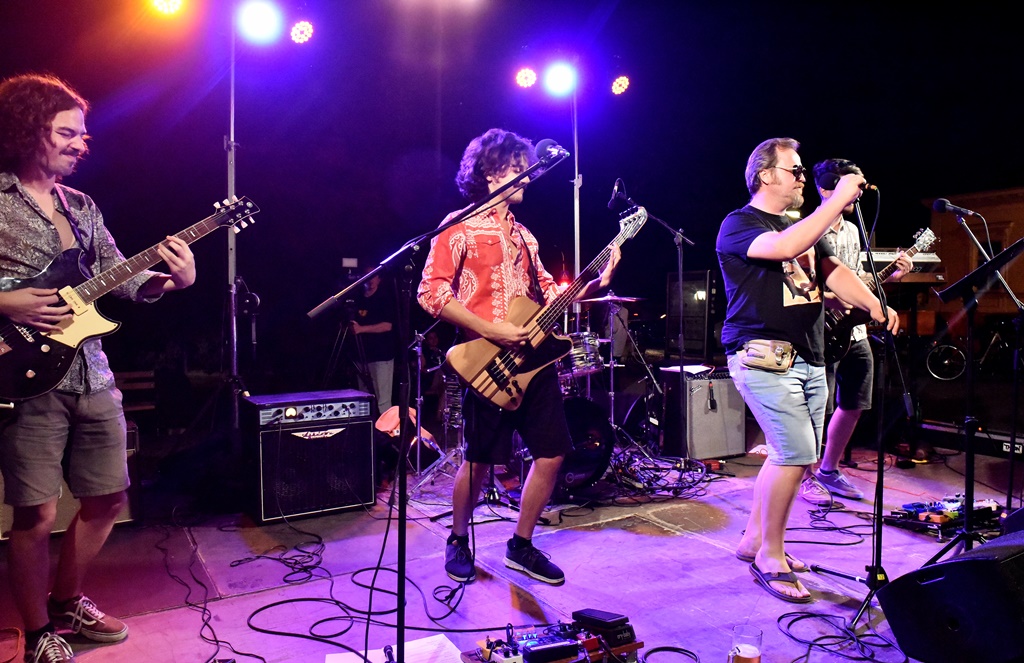 Razor Jet Riffs of revolution (18) Razor Jet Riffs of revolution (18)