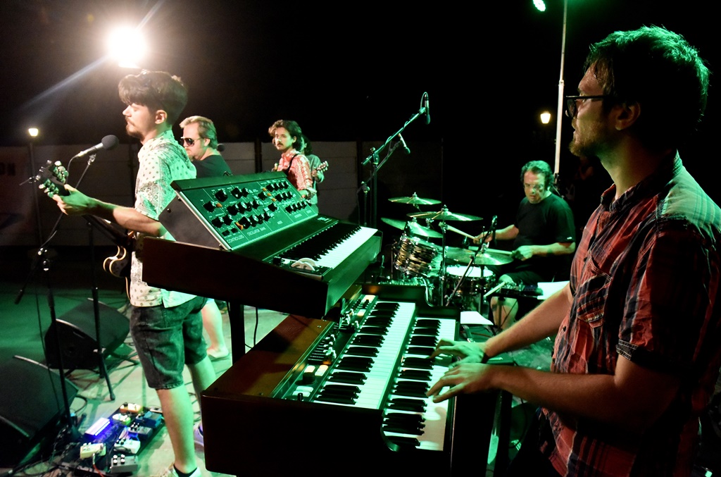 Razor Jet Riffs of revolution (21) Razor Jet Riffs of revolution (21)