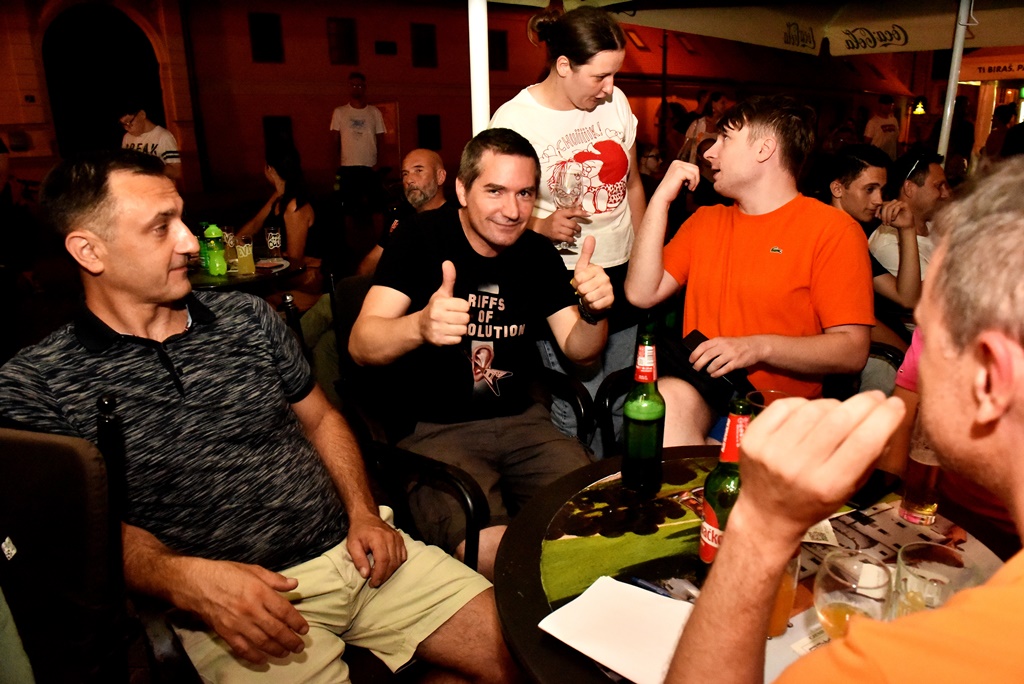 Razor Jet Riffs of revolution (30) Razor Jet Riffs of revolution (30)