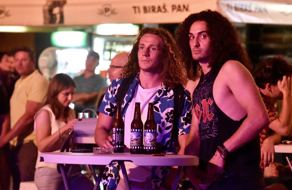 Razor Jet Riffs of revolution (33) Razor Jet Riffs of revolution (33)