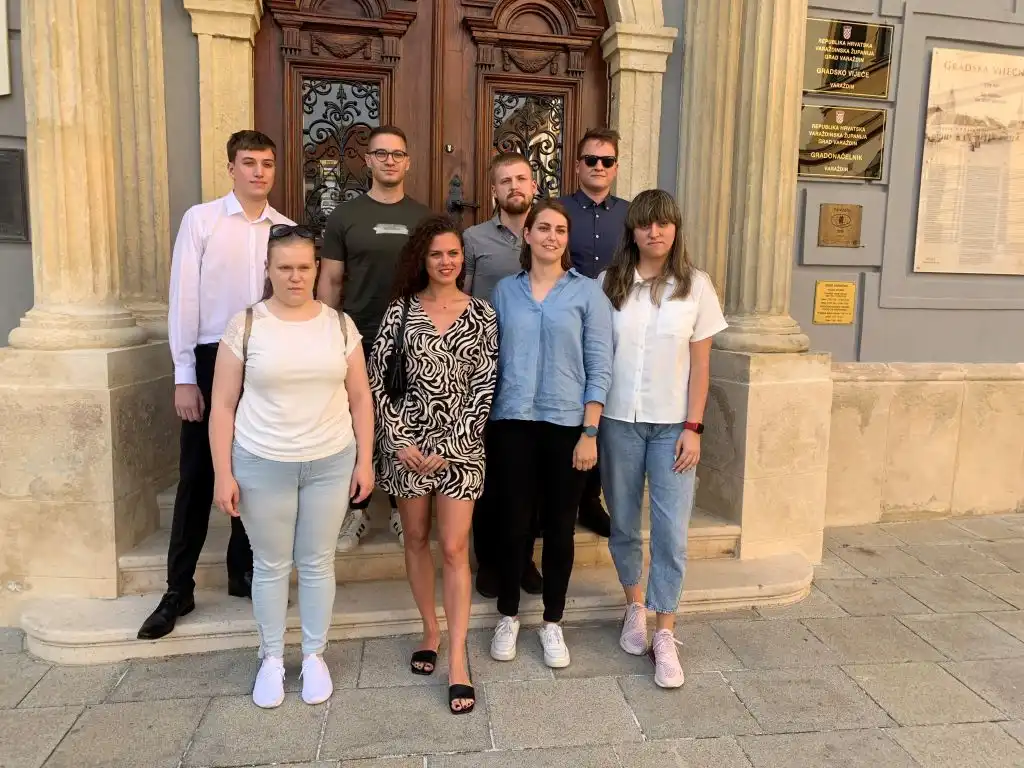 SAVJET MLADIH 1 SAVJET MLADIH 1