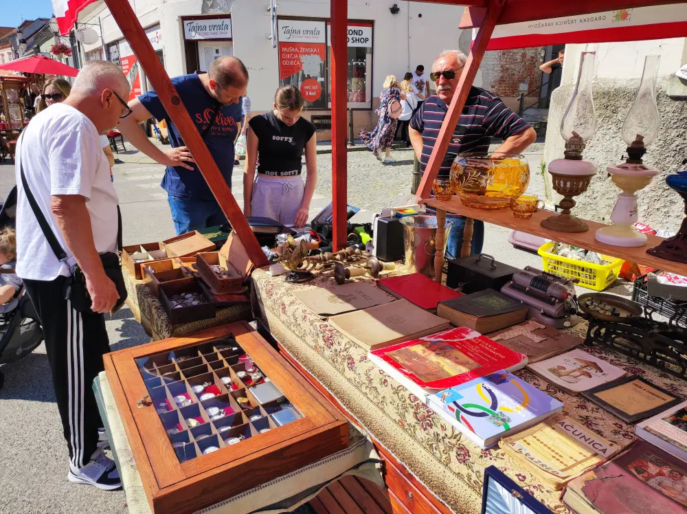 Sajam antikviteta 02