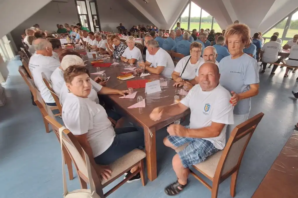 Trnovec igre umirovljenika (3)