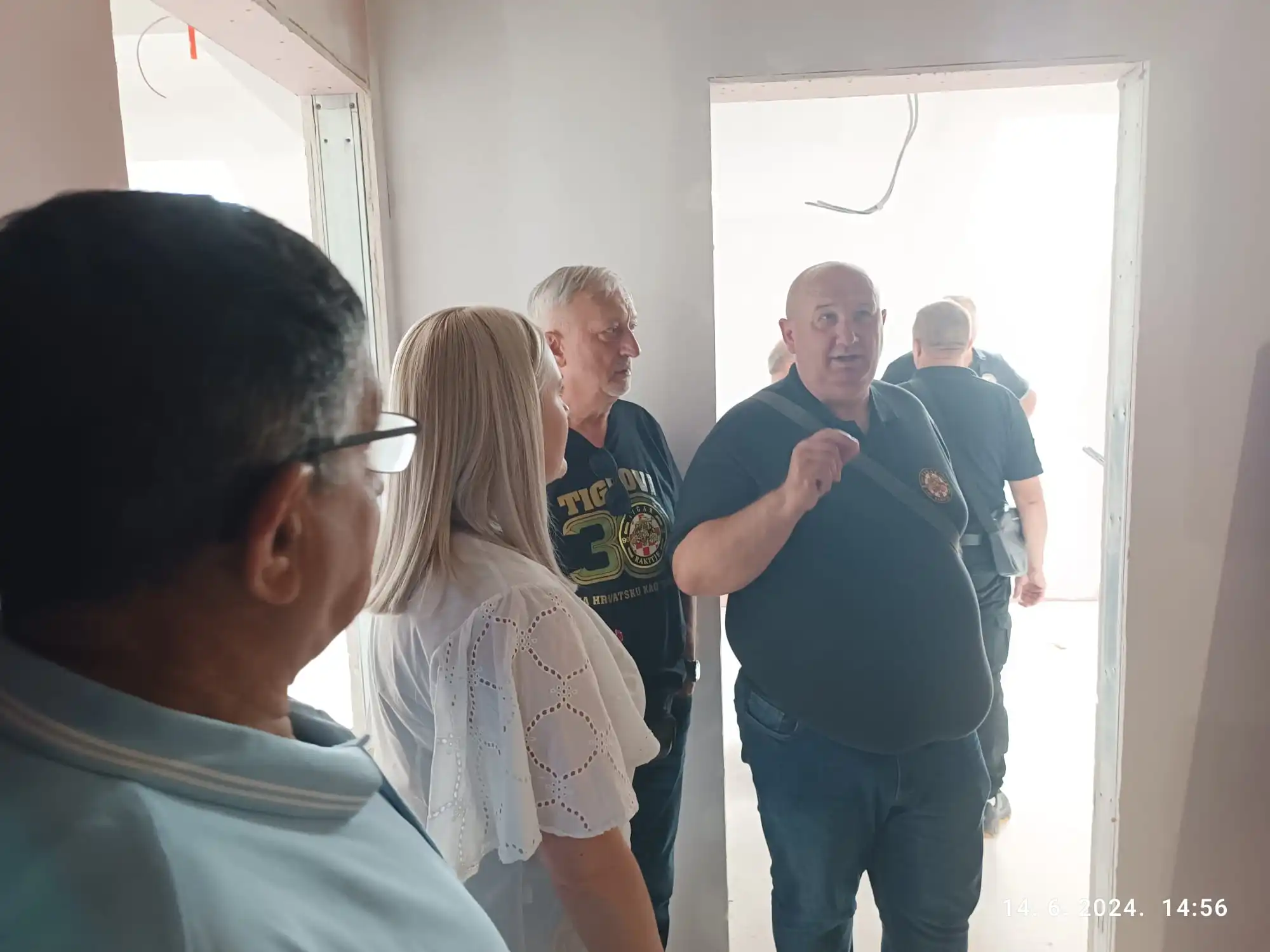 a148c266-5386-4575-9c05-7aef19c1b023