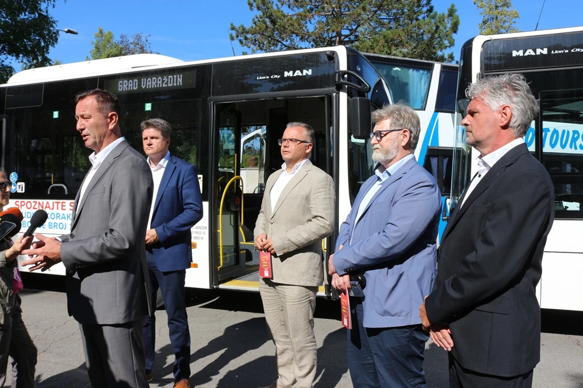cistoca autobusi – foto grad varazdin 09