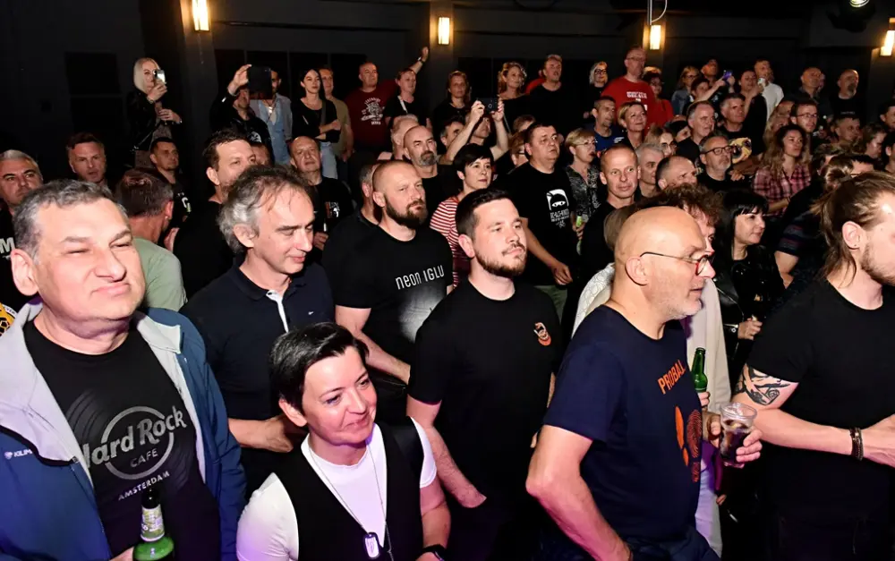 elektricni orgazam01 elektricni orgazam01