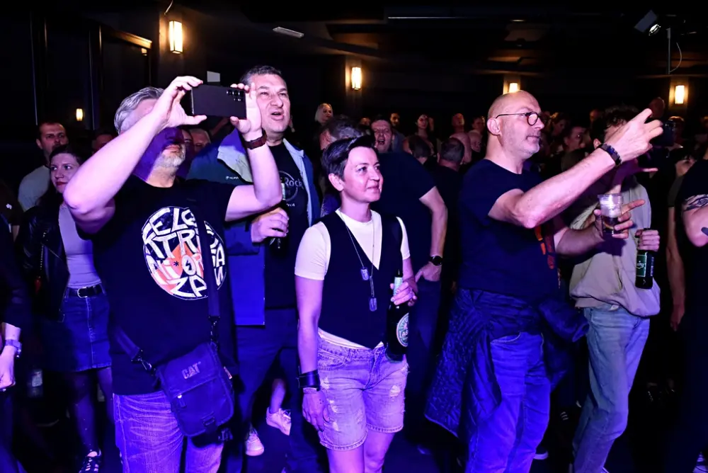 elektricni orgazam08 elektricni orgazam08