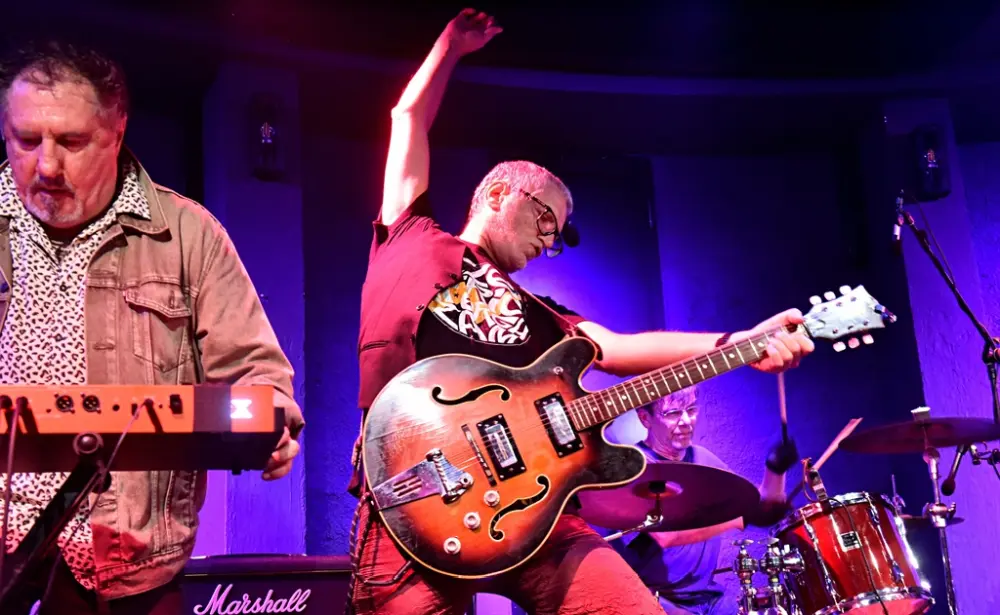 elektricni orgazam13 elektricni orgazam13