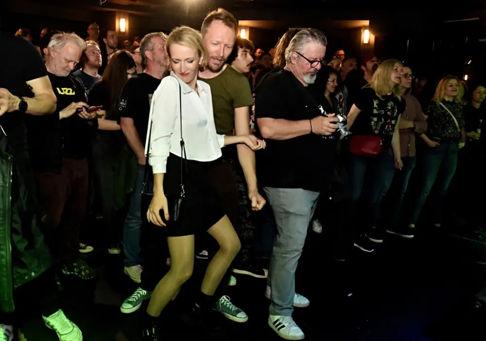 elektricni orgazam23 elektricni orgazam23