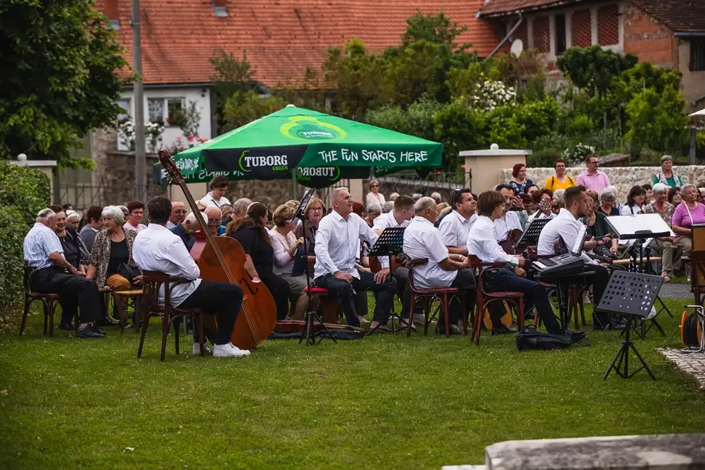 gvt kapela sv duha (10) gvt kapela sv duha (10)