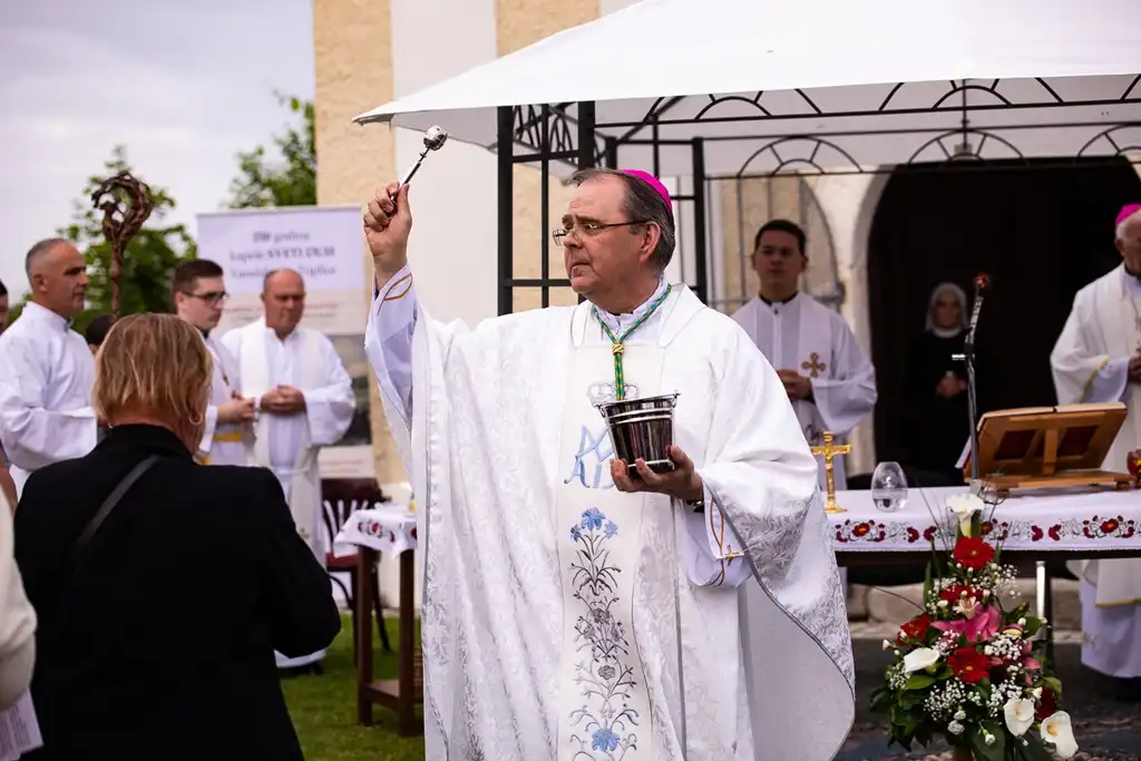 gvt kapela sv duha (21) gvt kapela sv duha (21)