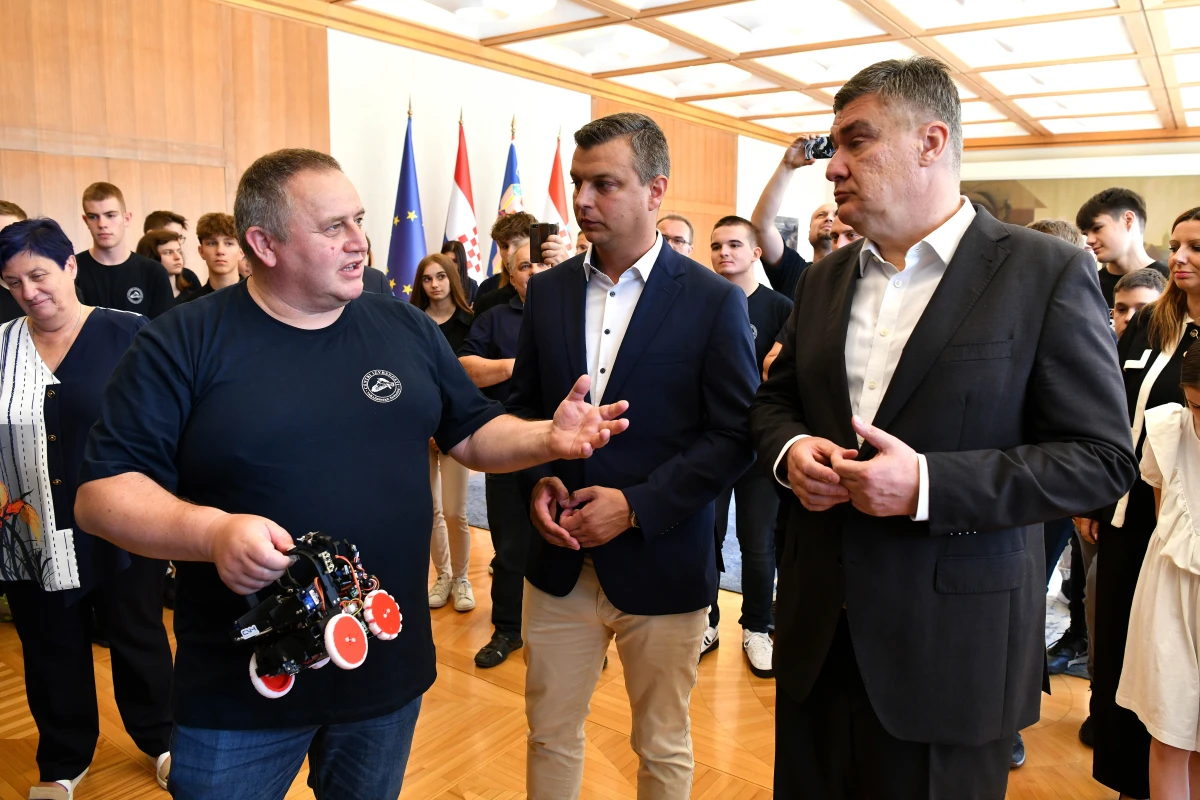 milanovic roboticari – foto ured predsjednik rh 13 milanovic roboticari – foto ured predsjednik rh 13