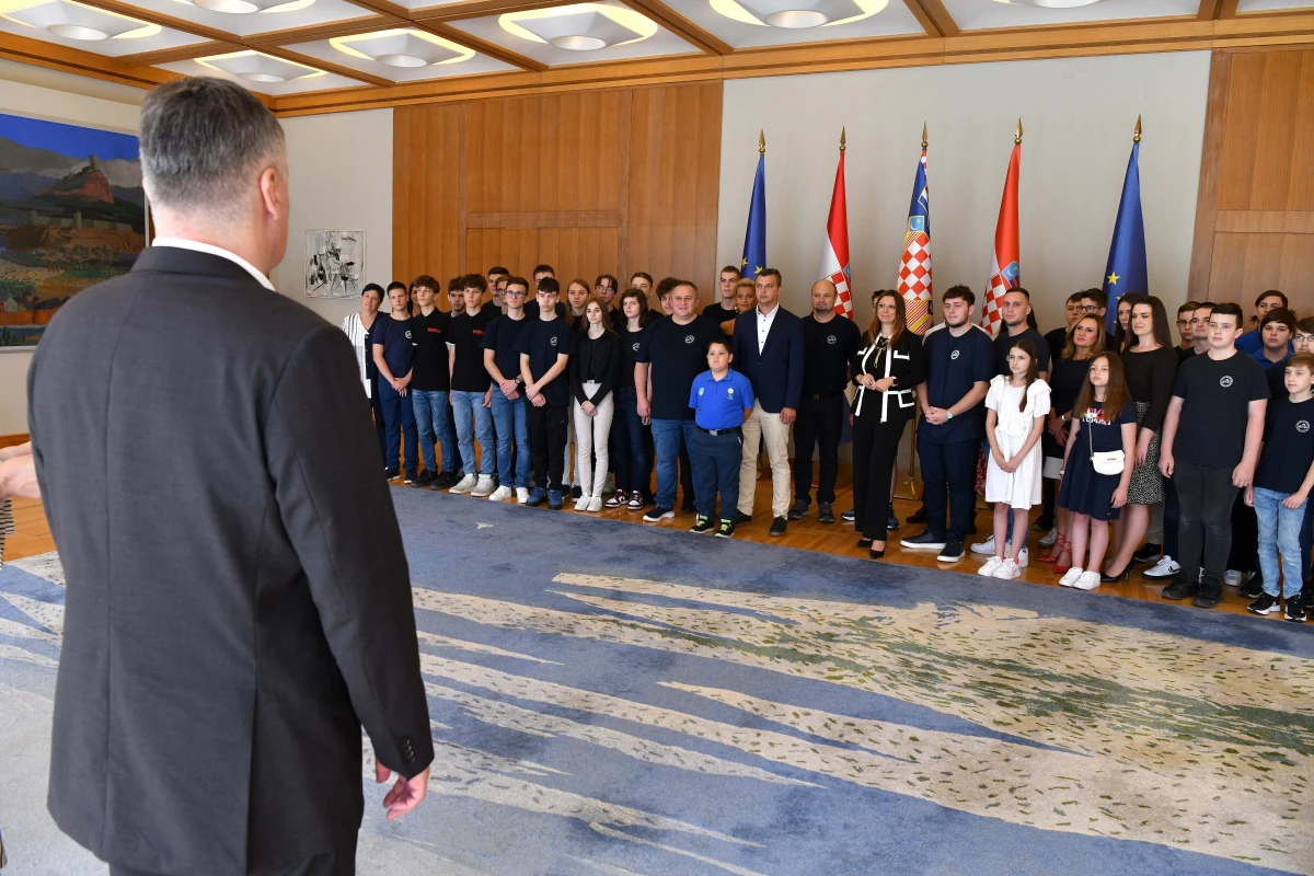 milanovic roboticari – foto ured predsjednik rh 18 milanovic roboticari – foto ured predsjednik rh 18