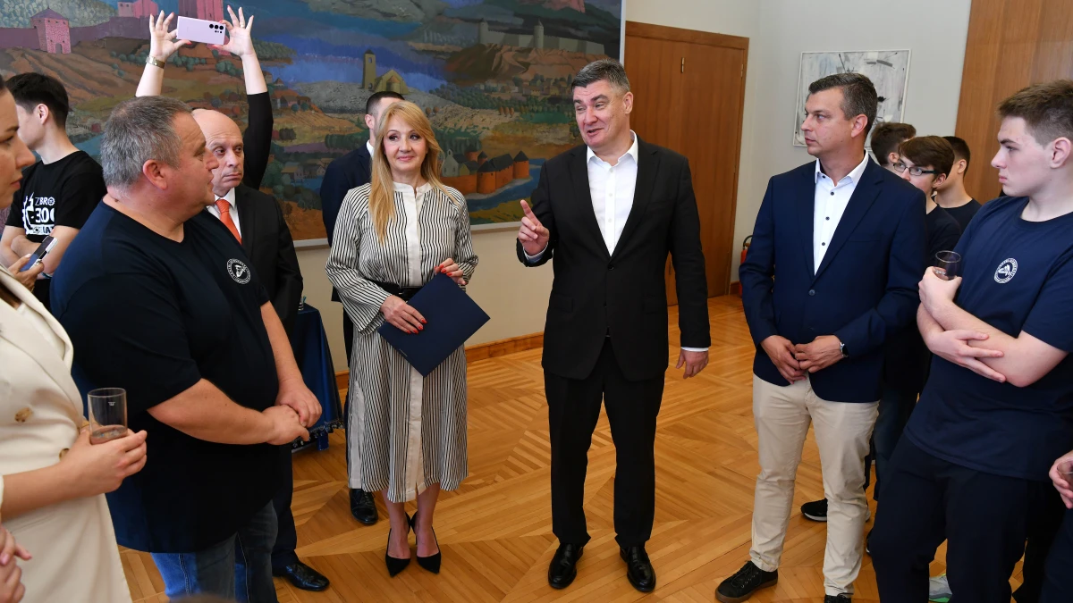 milanovic roboticari – foto ured predsjednik rh 21 milanovic roboticari – foto ured predsjednik rh 21