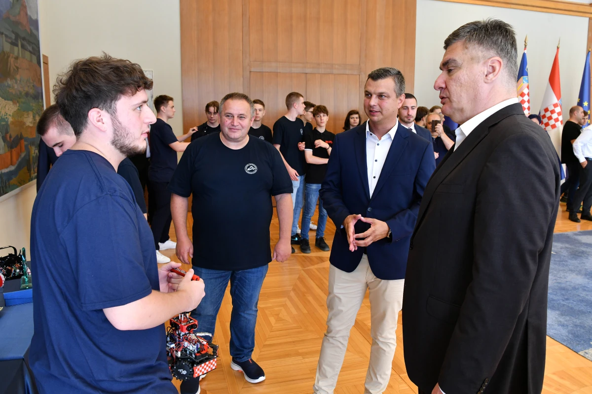 milanovic roboticari – foto ured predsjednik rh 23 milanovic roboticari – foto ured predsjednik rh 23