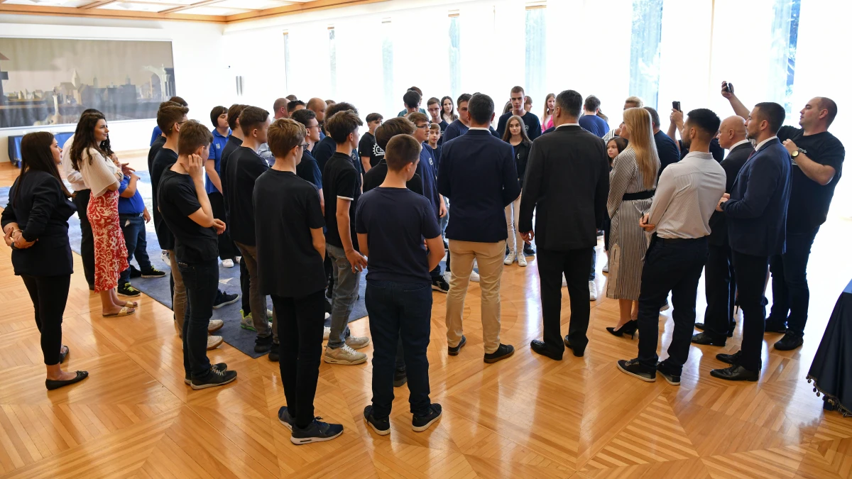 milanovic roboticari – foto ured predsjednik rh 26 milanovic roboticari – foto ured predsjednik rh 26