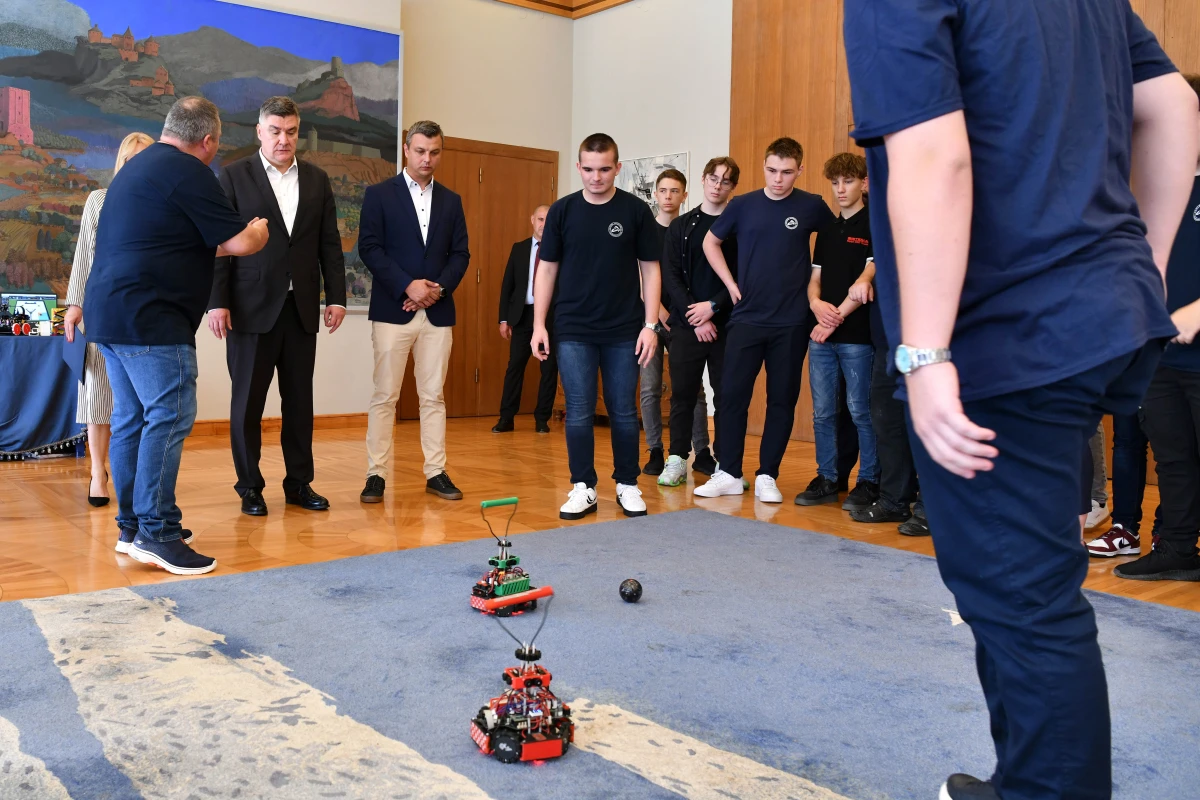 milanovic roboticari – foto ured predsjednik rh 27 milanovic roboticari – foto ured predsjednik rh 27