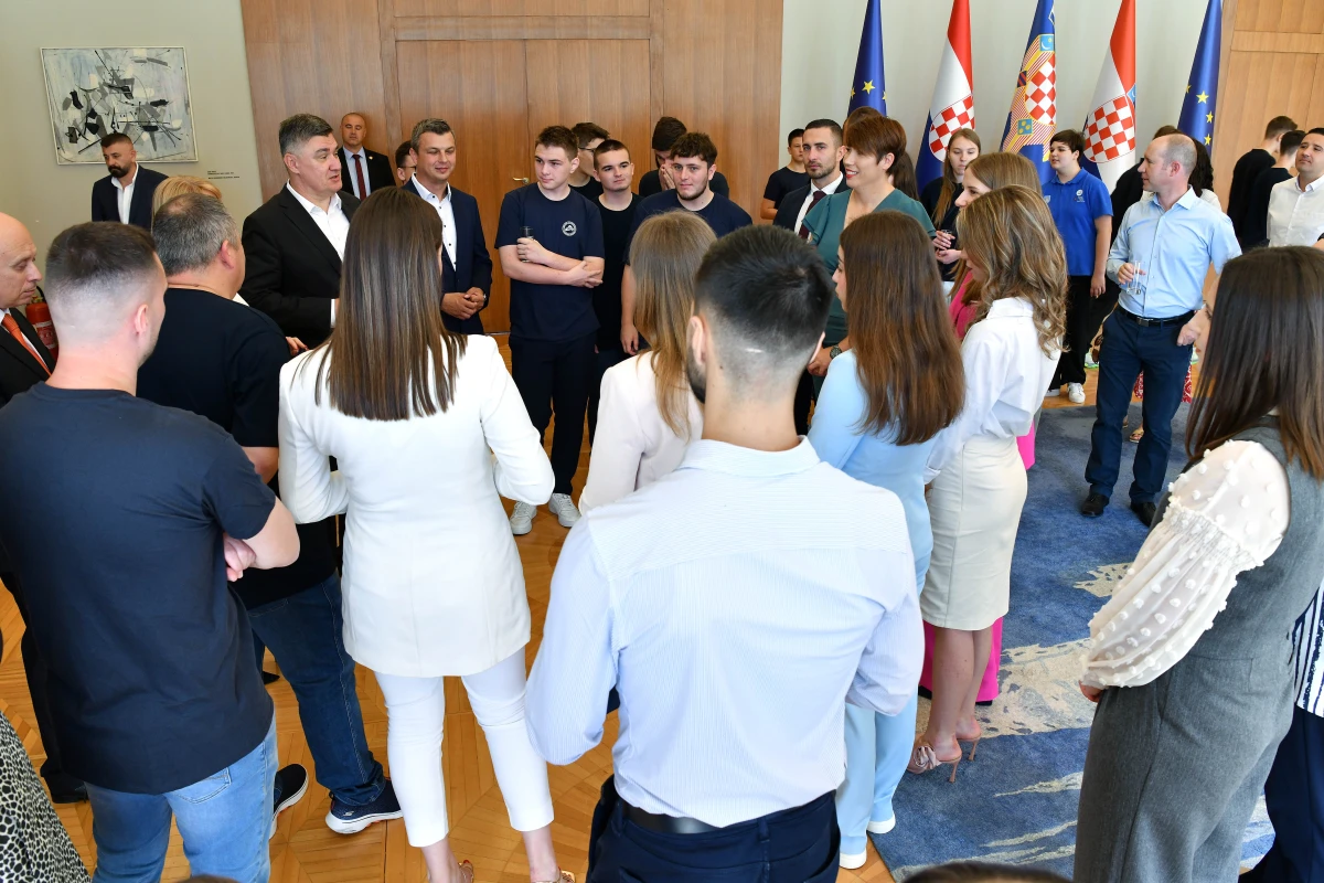 milanovic roboticari – foto ured predsjednik rh 38 milanovic roboticari – foto ured predsjednik rh 38