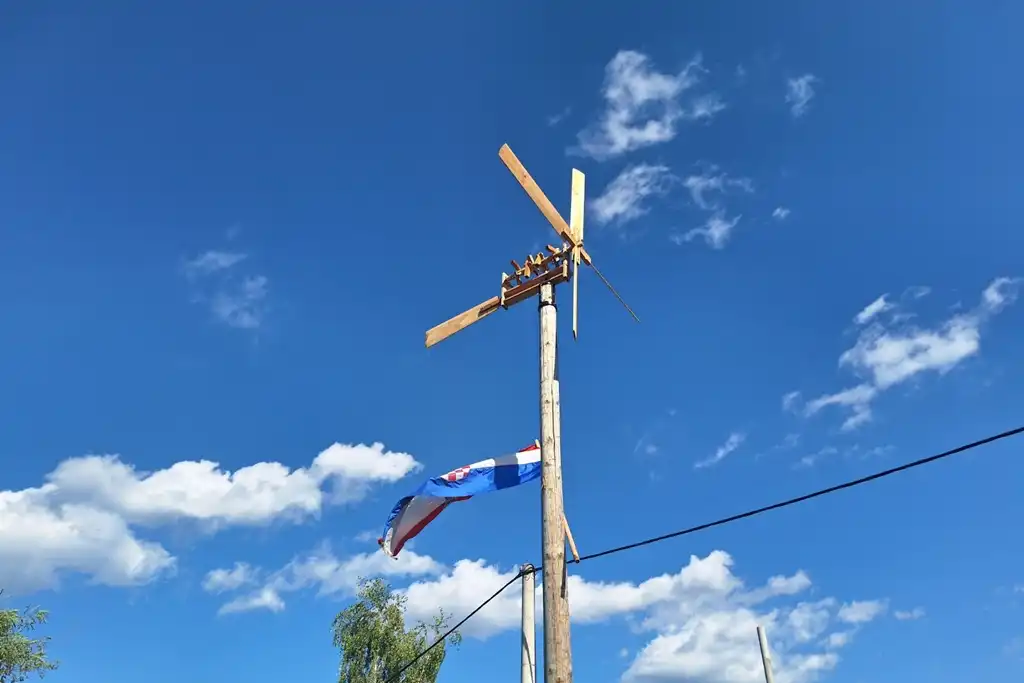 podizanje klopotca, grabrovec2