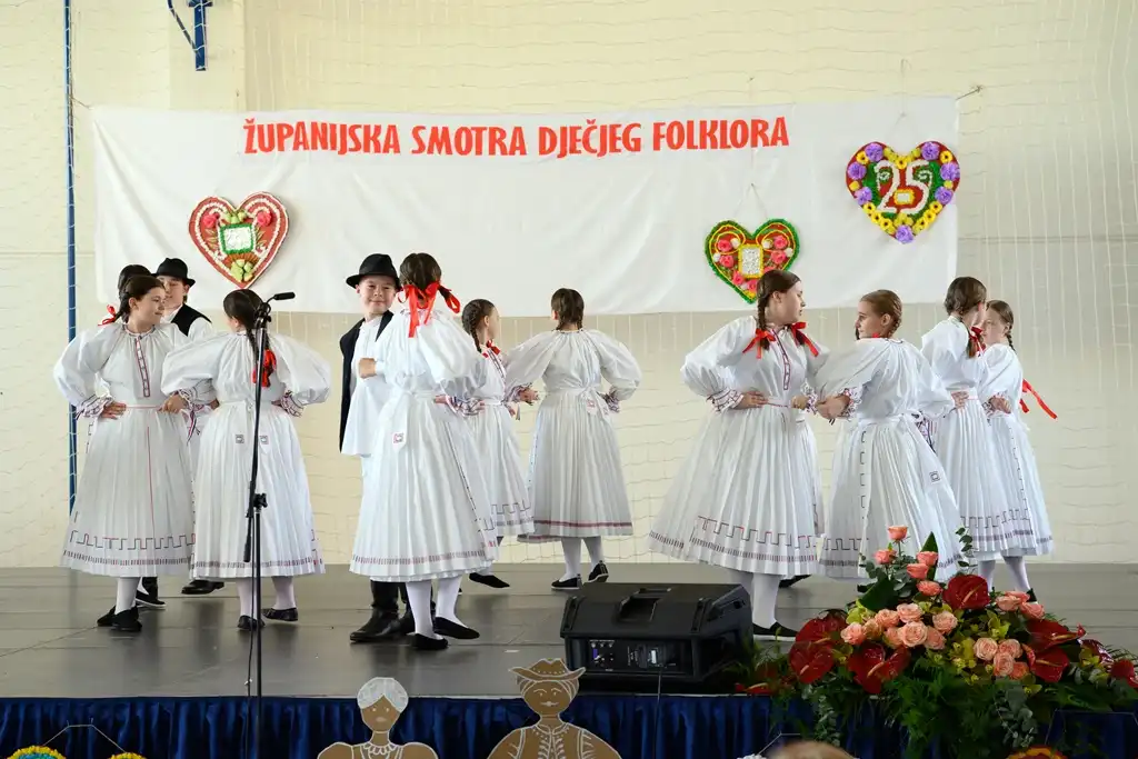 trnovec-zupanijska smotra (14)