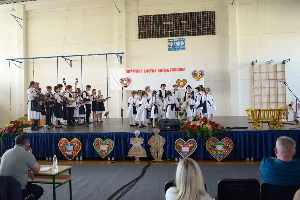 trnovec-zupanijska smotra (15)