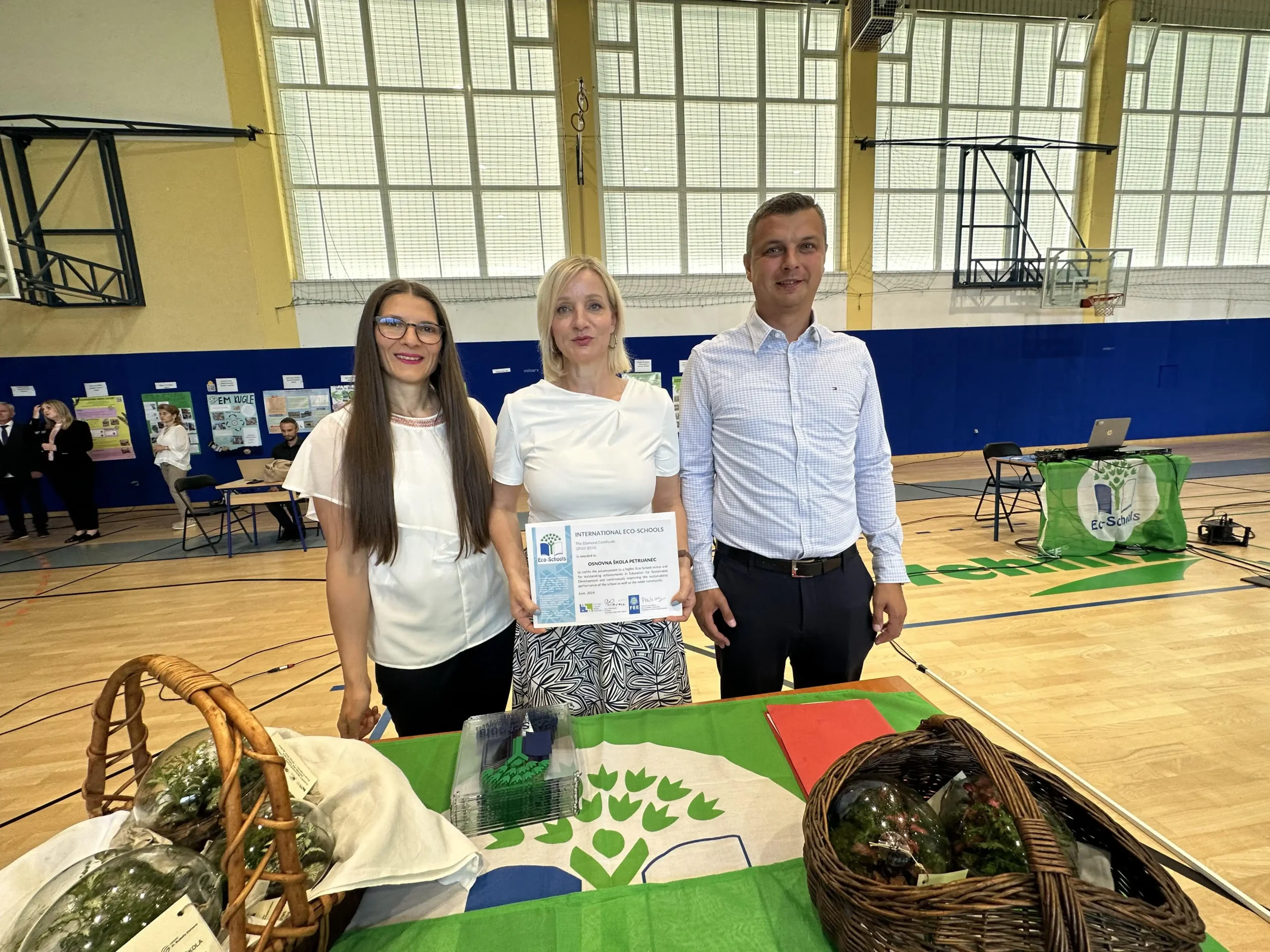 unnamed (4) unnamed (4)