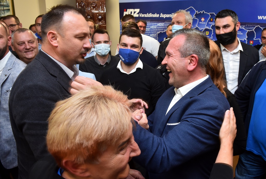 Image 4942814 (auto) Image 4942814 (auto)