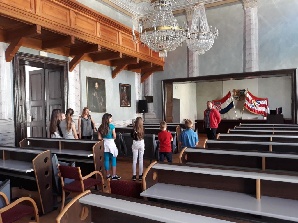 20180509101225989838