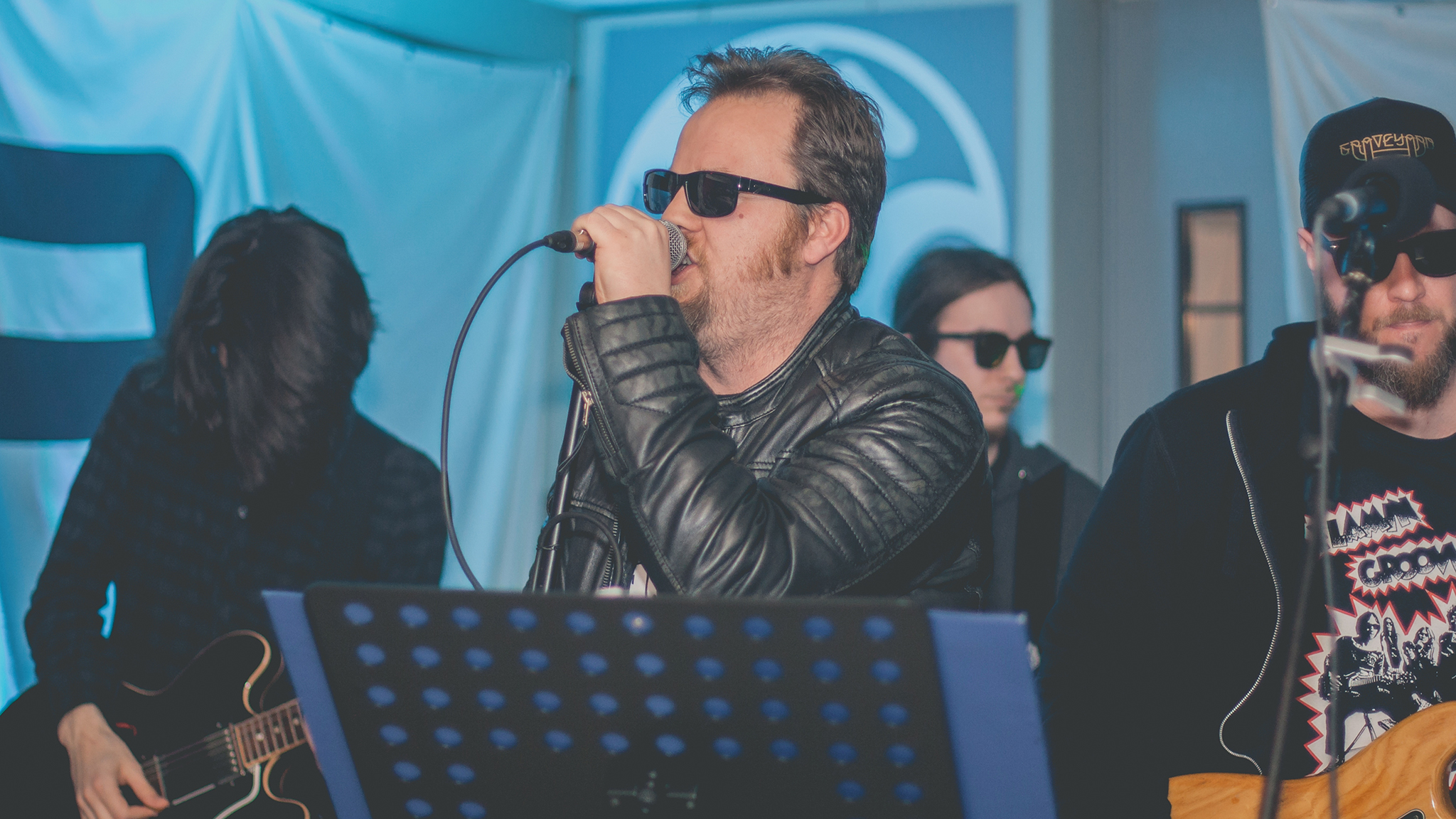 The Fakin’ Lajsne, Sloboda