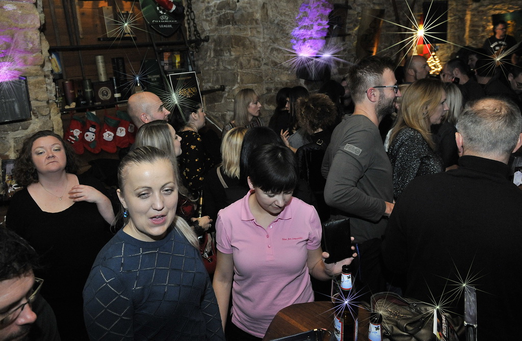 IT’S ONLY ROCK ‘N’ ROLL Band jamIT prodrmao publiku u Medinu škrinji