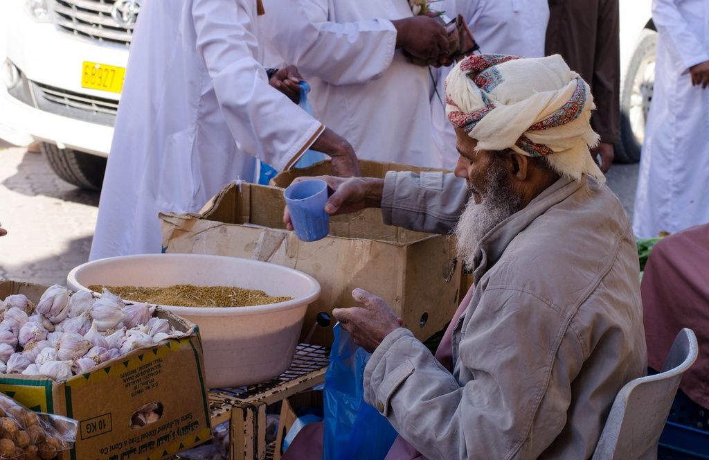 putovanjeumedjuzemljeoman001593