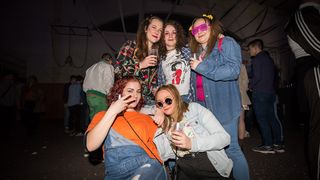 TRASH PARTY U PRELOGU Minea, Ivana Banfić i Ella napravile ludnicu na partyju!