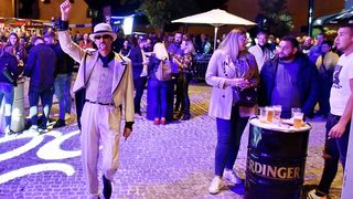 Image 5863393 (auto)