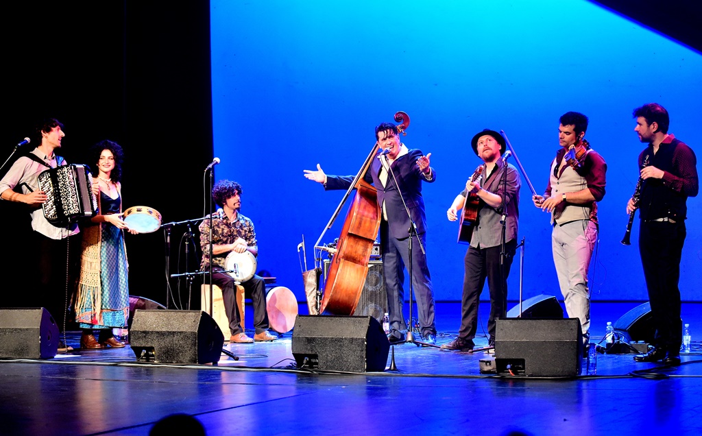 barcelona gipsy balkan orchestra barcelona gipsy balkan orchestra